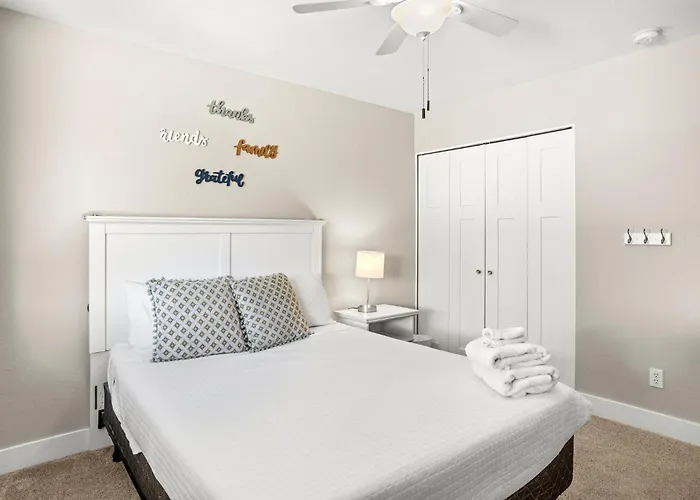 Getaway - Pool - Putting Holiday home Tempe